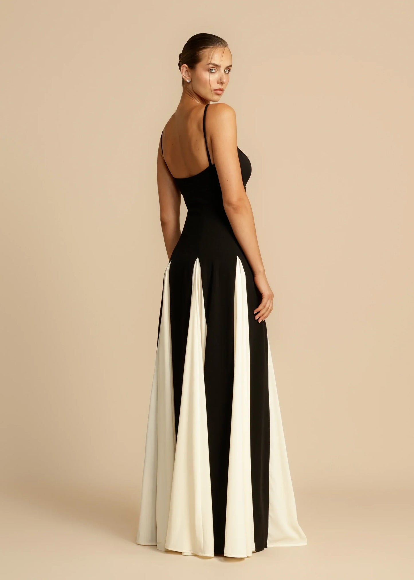 MAUD - Elegante Twee Kleurige Maxi Jurk Losse Jurk StyleSpectrums