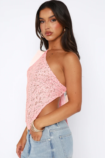 Chique Off-Shoulder Blouse