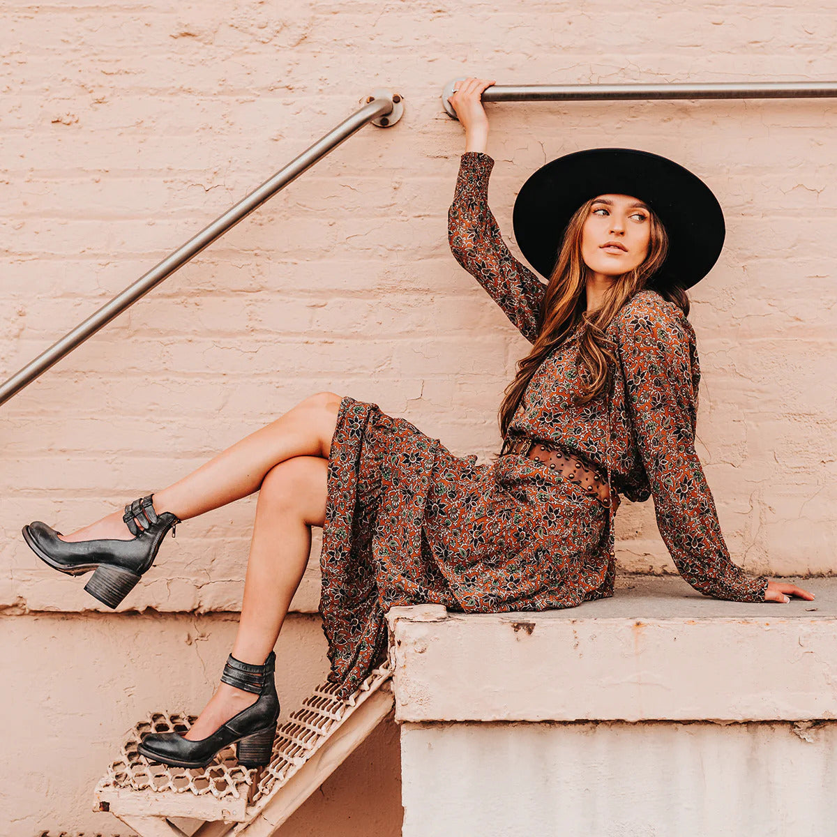 LARISA | ELEGANTE CLARISSE LAARS