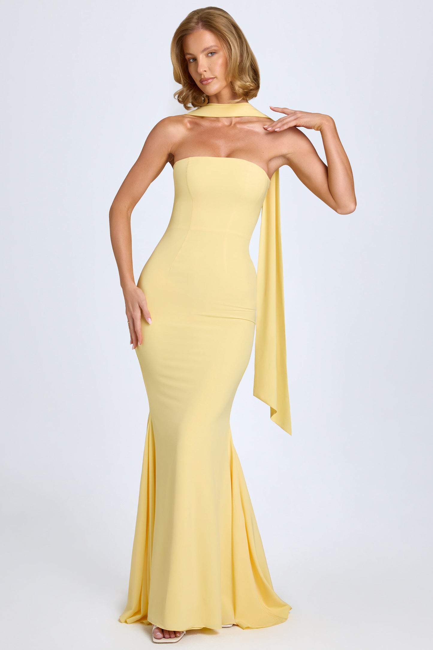 ZURI - Elegante Maxi Jurk Hourglass StyleSpectrums