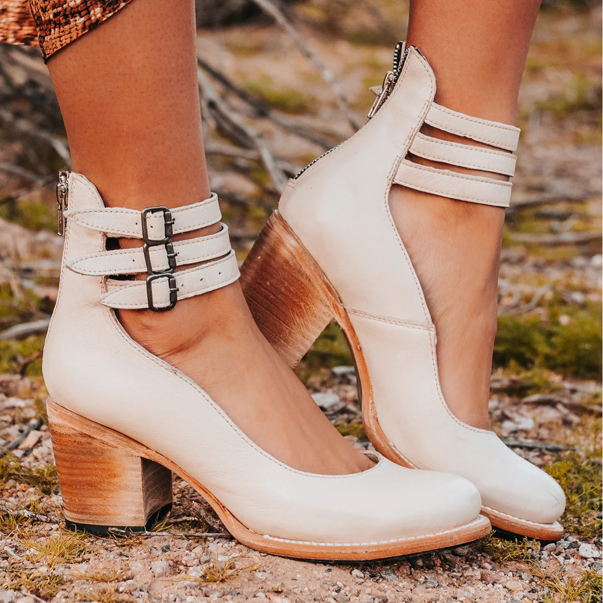 LARISA | ELEGANTE CLARISSE LAARS