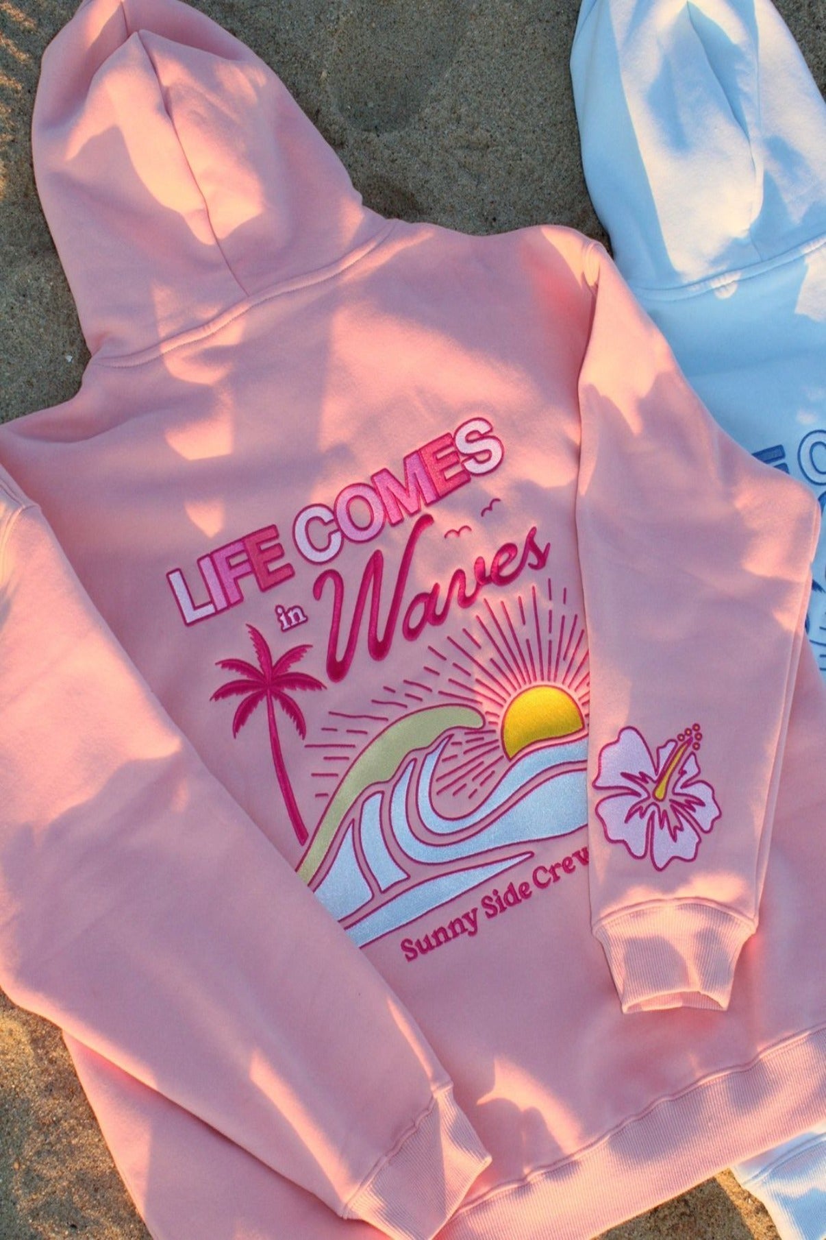 LOLA | Life Comes In Waves Hoodie ( 1 + 1 Gratis )