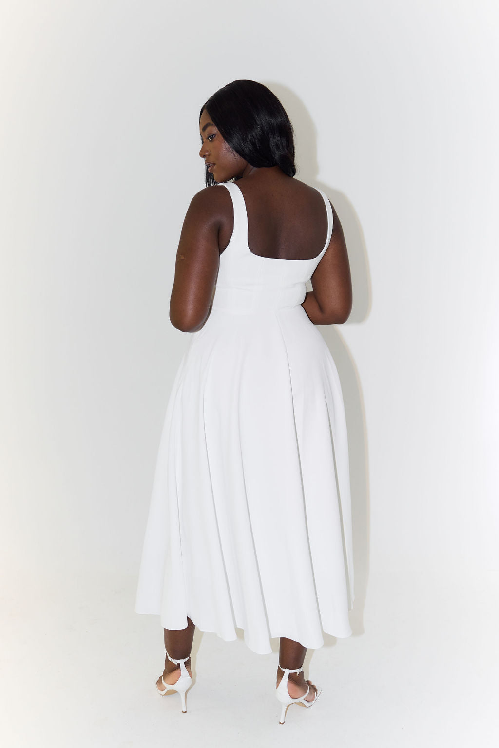 NEVA - Comfortabele Witte Midi Jurk Losse Jurk StyleSpectrums