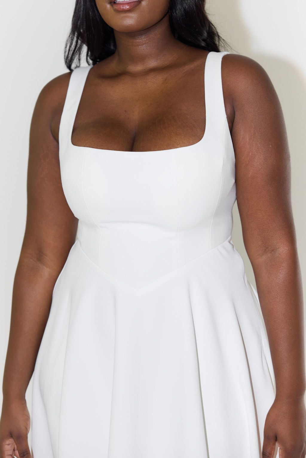 NEVA - Comfortabele Witte Midi Jurk Losse Jurk StyleSpectrums