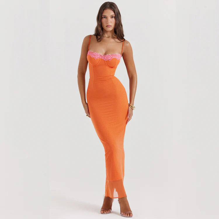 CHANEL - Elegante Maxi Jurk Hourglass StyleSpectrums