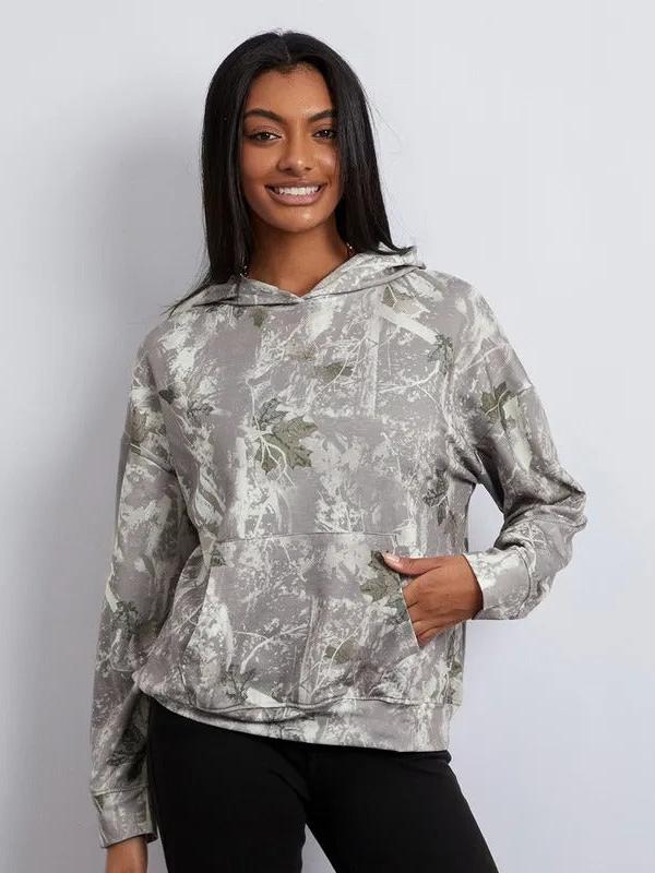 LAURA - de Must-Have Camo Hoodie