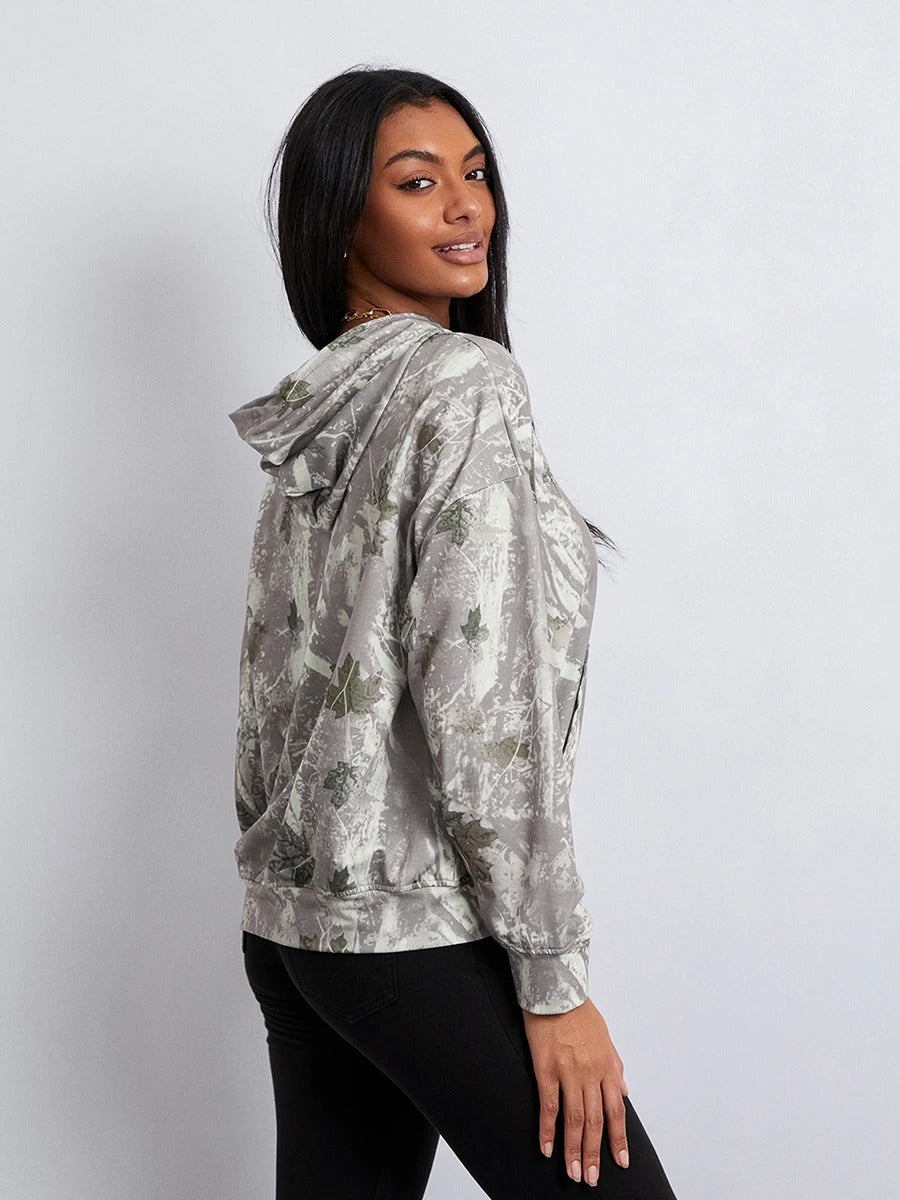 LAURA - de Must-Have Camo Hoodie