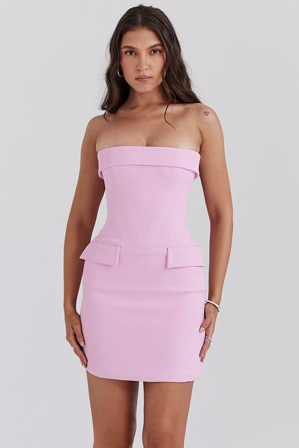 DELILAH - Stijlvolle Mini Jurk Clean Jurk StyleSpectrums