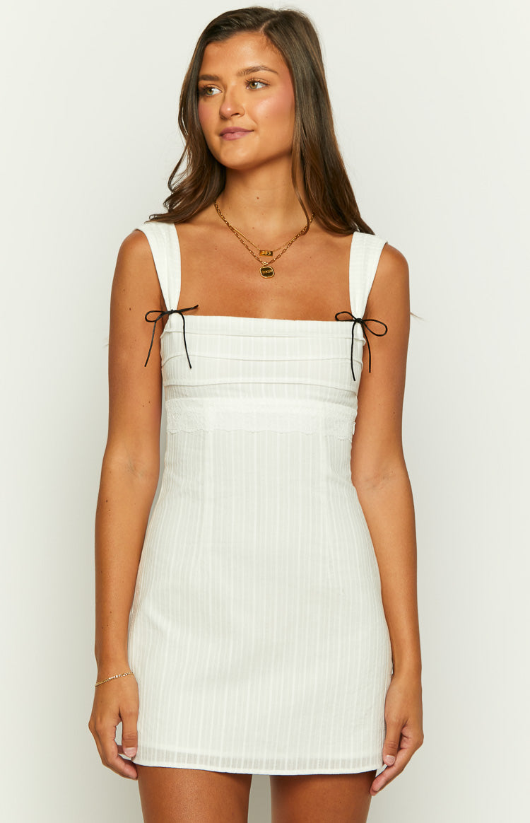 ANGIE - Modieuze Mini Zomer Jurk Clean Jurk StyleSpectrums